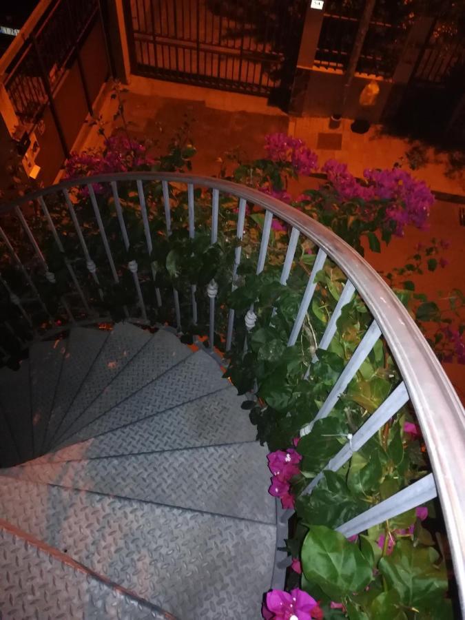 Soggiornare A Cagliari Apartment Bagian luar foto